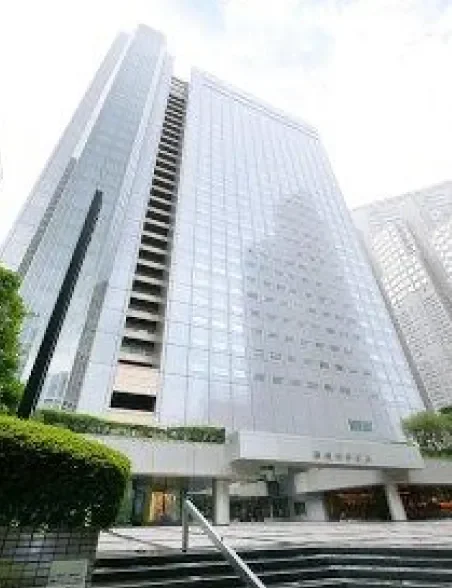 ピーエムジー株式会社の東京本社が入る新宿NSビル（東京・西新宿）
